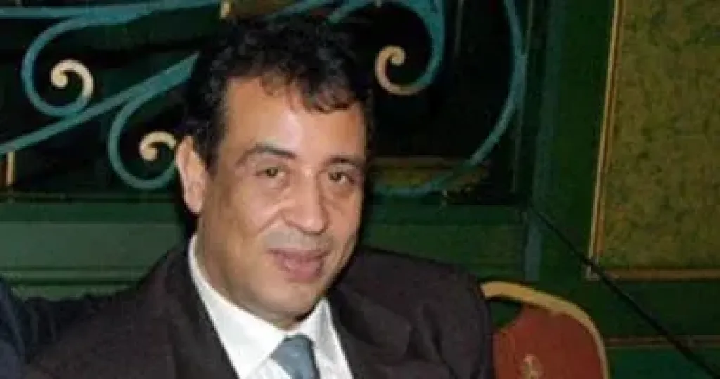 وصول جثمان نجل الموسيقار صلاح الشرنوبي إلى مسجد عمر مكرم للصلاة عليه