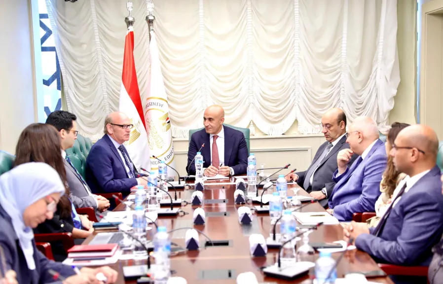 وزير التعليم يبحث مع وفد الوكالة الألمانية للتعاون الدولي سبل تعزيز التعاون في مجال تطوير التعليم الفني والتدريب المهني