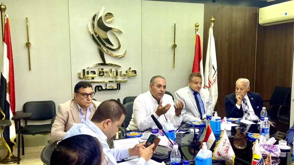 تيسير مطر: كل الدعم لمرشحات تحالف الأحزاب.. والمرأة جزء رئيس وفاعل من العملية الانتخابية/ صور