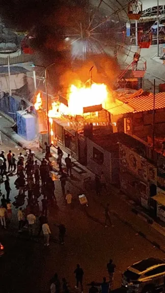 الحماية المدنية تخمد حريقا اندلع في سقف منزلين بكفر شكر دون خسائر بالأرواح