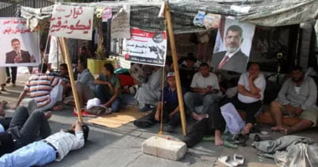 حتى لا ننسى.. أبرز مشاهد عنف ”الإرهابية” قبل فض اعتصام رابعة المسلح