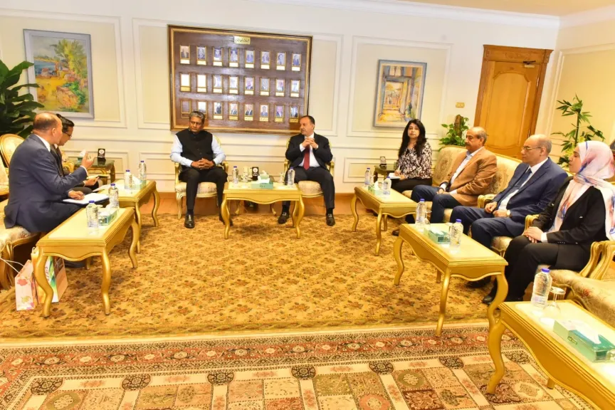 محافظ أسيوط يستقبل سفير الهند بمصر لبحث أوجه التعاون المشترك