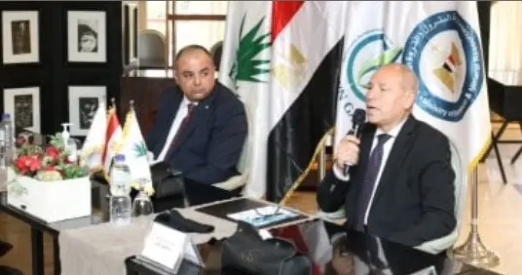 محافظ القاهرة يناقش إجراءات السلامة الواجب إتباعها أثناء الحفر بجوار خطوط الغاز