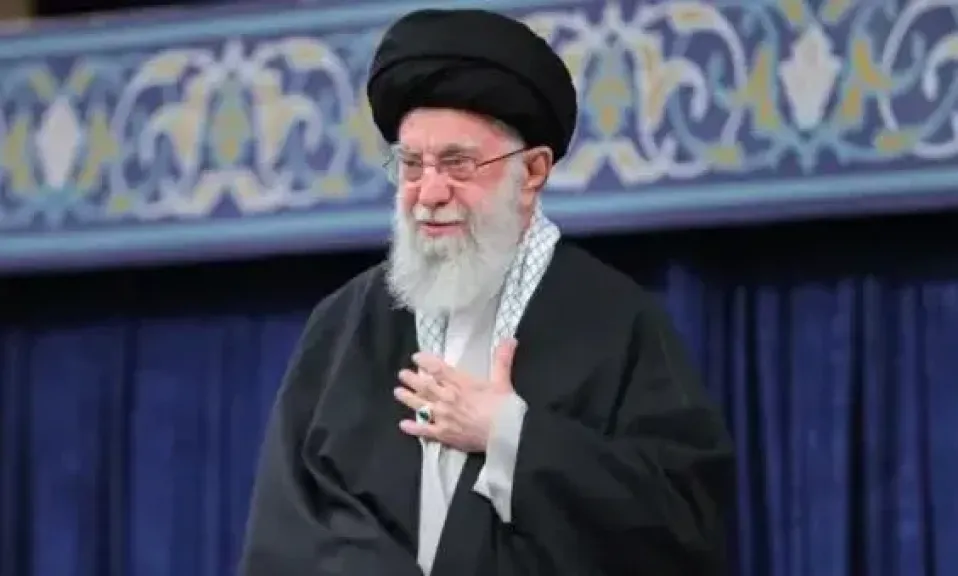 علي خامنئي يصف ترامب بـ«المجرم».. ويؤكد: الشعب الإيراني قصم ظهر الفتنة