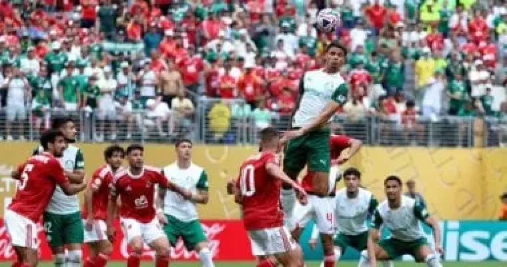فرص تأهل الأهلي لثمن نهائى كأس العالم للأندية.. سيناريوهات معقدة