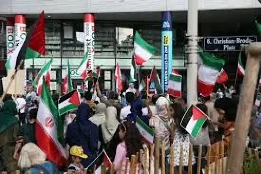 ضعوا حدا لعدوان إسرائيل.. مظاهرة فى فيينا تندد بالهجمات على فلسطين وإيران