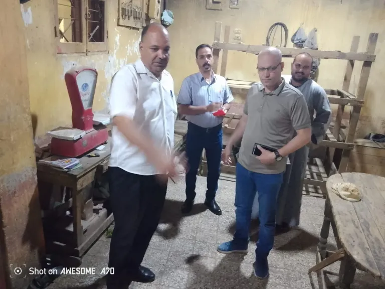 محافظ أسيوط يوجه بتكثيف الحملات التموينية لضبط الأسواق