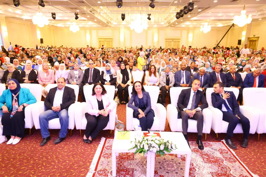 وزيرة التضامن الاجتماعي تشهد ختام فعاليات البرنامج التدريبي الموسع  للقائمين على أعمال المسح الوطني الشامل للحضانات