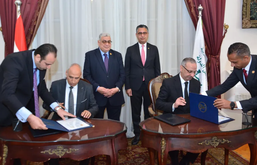 بروتوكول تعاون بين التموين ومجلس الدولة لرقمنة خدمات السجل التجاري
