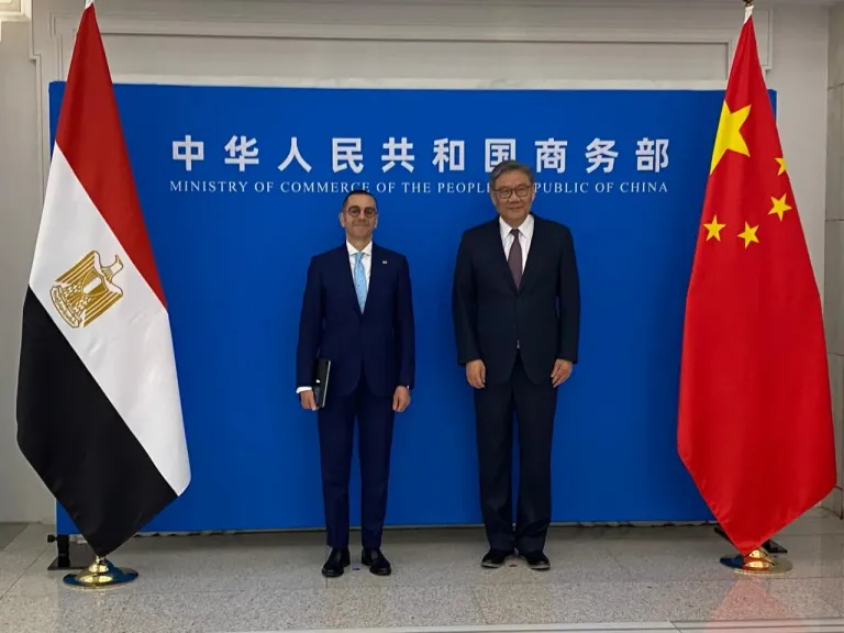 وزير الاستثمار يبحث مع نظيره الصيني تعزيز الشراكة الاقتصادية وزيادة الاستثمارات المشتركة