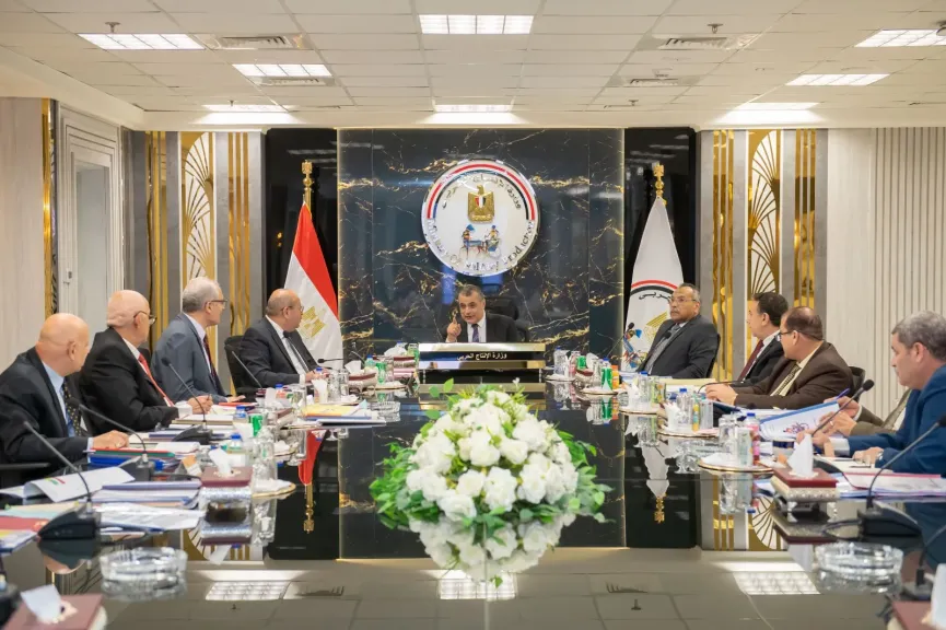 وزير الانتاج الحربي يترأس اجتماعات لجنة تقييم واختيار القيادات العليا بالجهات التابعة للوزارة
