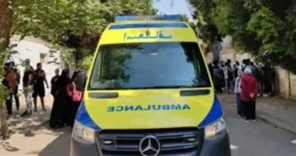 إصابة 9 أشخاص فى حادث انقلاب ميكروباص بمنطقة حدائق أكتوبر