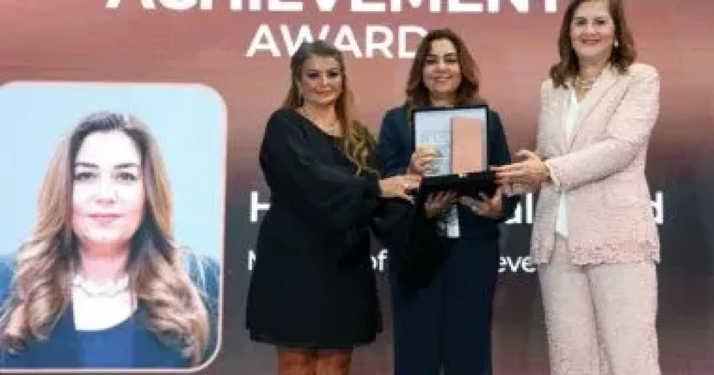 قمة ”مصر للأفضل” تمنح وزيرة التنمية المحلية جائزة «الإنجاز الوطنية» 2024