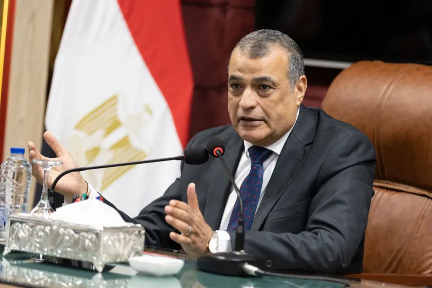 وزير الإنتاج الحربى يلتقى رؤساء البعثات الدبلوماسية والقنصلية المصرية بالخارج..صور