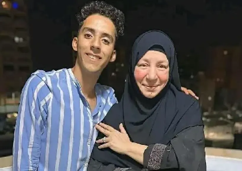 صورة عبلة كامل تثير الجدل.. تفاصيل