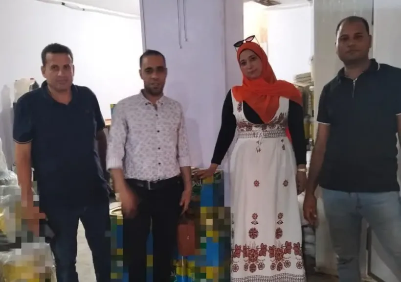 ضبط طن زيت النخيل بدون بيانات و 450 علبة مستحضرات تجميل و50 صفيحة سمن مجهولة المصدر بالبحيرة
