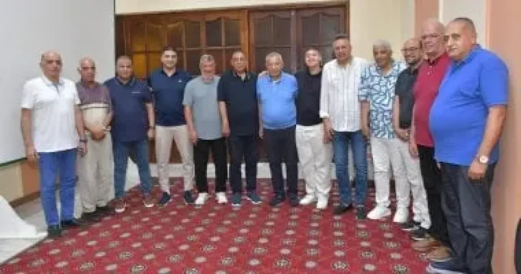رئيس المصري يجتمع بالمدير الفني لقطاع الناشئين ويحضر جانبًا من الاختبارات