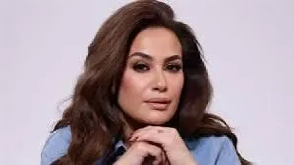 بعد مطالبات ترحيلها من مصر، صابر الرباعي يدافع عن هند صبري