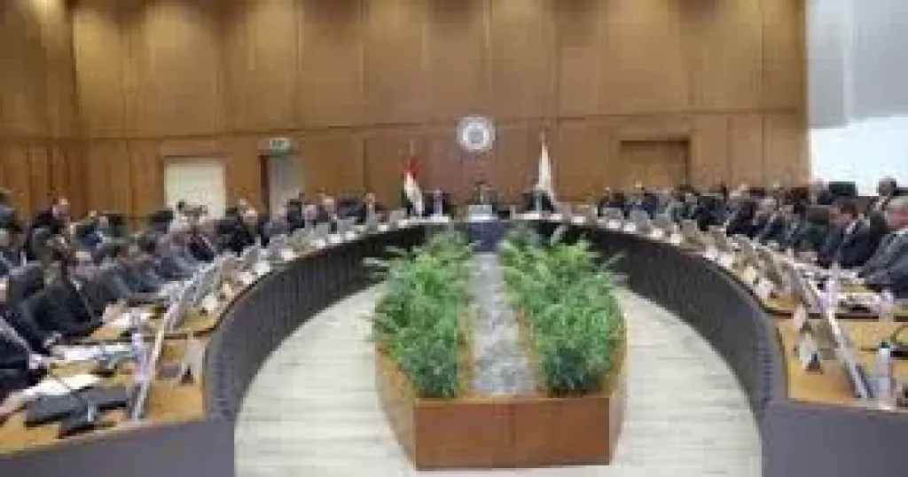لجنة اختيار القيادات تجرى اليوم المقابلات الشخصية للمرشحين لرئاسة جامعة العريش