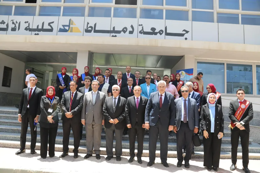 وزير التعليم العالي يفتتح مشروعات تعليمية وصحية جديدة بجامعة دمياط