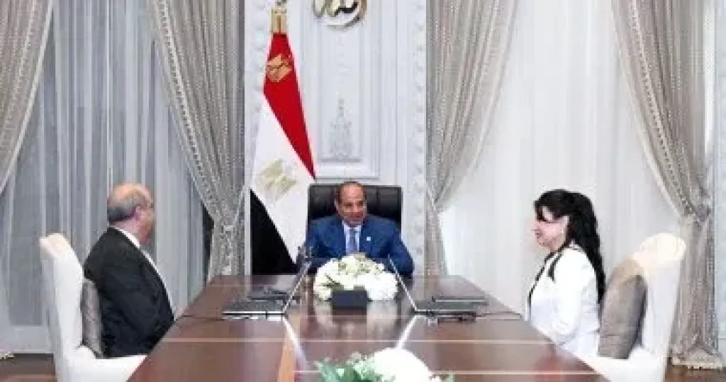 الرئيس السيسى يوجه بالاستمرار فى تطوير المطارات من خلال شراكات دولية وتحفيز القطاع الخاص