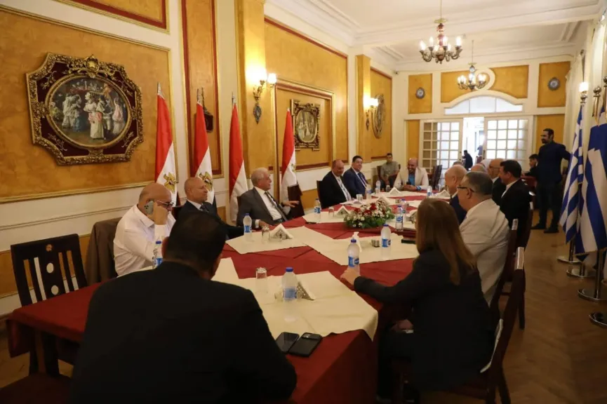 البدء فى تطوير محل جروبى بميدان طلعت حرب