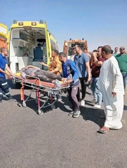 شهداء لقمة عيش جدد بالمنوفية  قتيلان و١٠  مصابين في انقلاب ميكروباص بطريق الأكسدة
