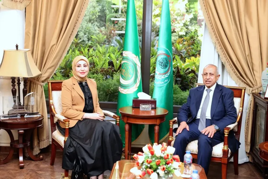 رئيس الأكاديمية العربية يستقبل القنصل الليبي الجديد