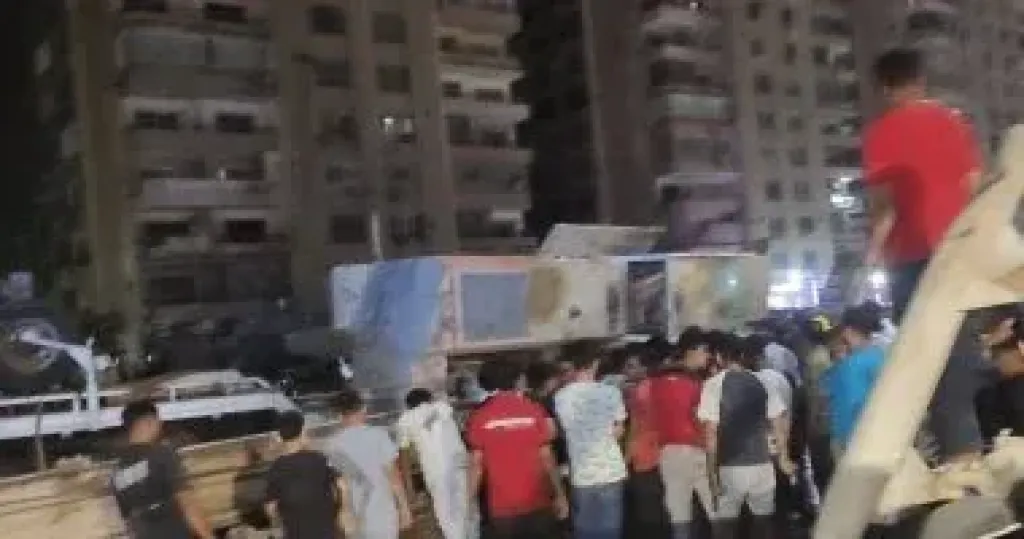 مصرع شخص سقط عليه ونش أثناء تواجده داخل سيارته فى طريق الأوتوستراد