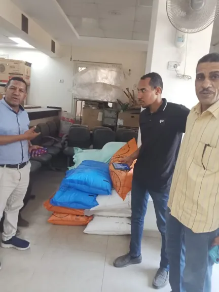 محافظ أسيوط: ضبط 20 جوال دقيق وأسمدة محظور تداولها