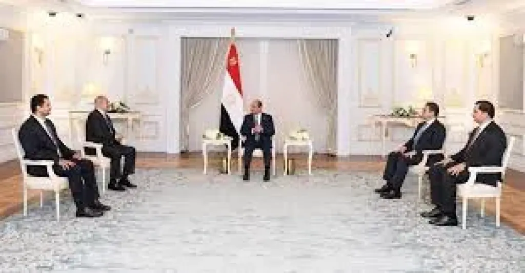 الرئيس السيسى لـ”حفتر”: استقرار ليبيا جزء لا يتجزأ من الأمن القومى المصرى (إنفوجراف)