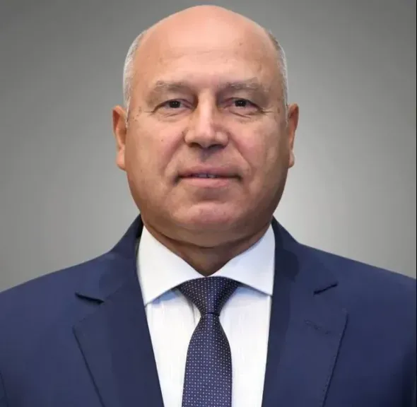 الصناعه  ١١٠٧ طلب على الاراضي الصناعية  المطروحة و التخصيص ل ٤٠٢ مشروع صناعي جديد في ٢٠ محافظه