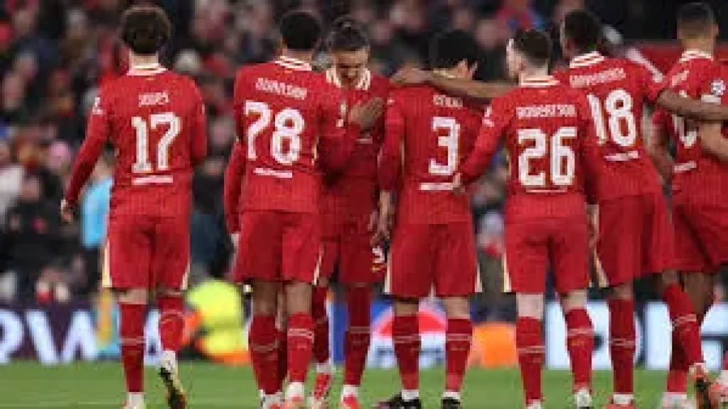 ليفربول يعلن تجديد عقد لاعبه تريستان نيوني