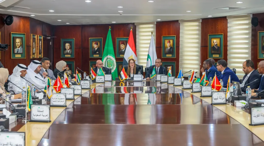 ”رئيس البريد المصري” تترأس أعمال الاجتماع الـ47 للجنة العربية الدائمة للبريد