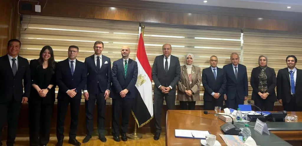 وزير الطيران المدني يلتقي وفد المنظمة الدولية للهجرة (IOM)