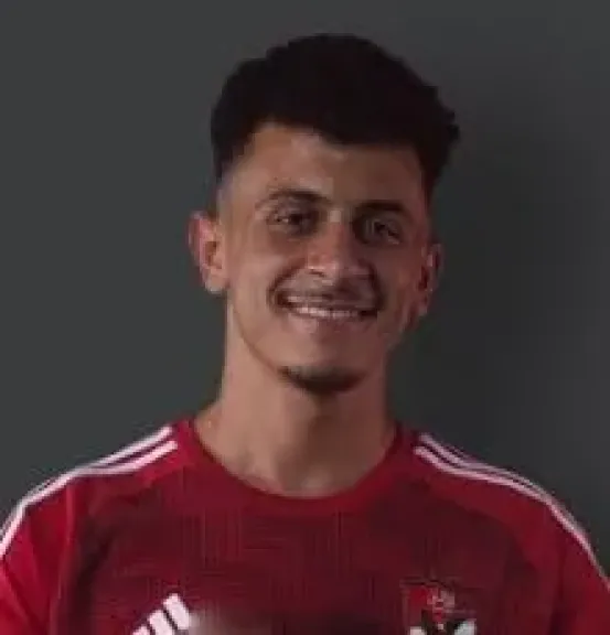 المصري يستعد لإعلان تعاقده مع لاعب الأهلي