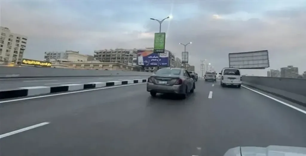 سيولة مرورية في القاهرة والجيزة صباح السبت بفضل التواجد الأمني المكثف