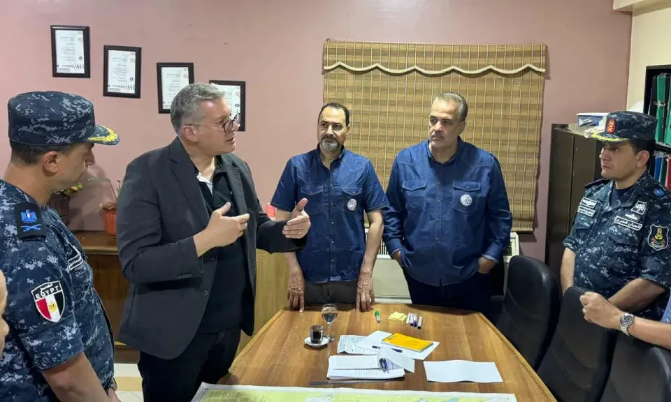 وزير البترول يتابع مستجدات عمليات البحث عن المفقودين بحادث البارج البحري
