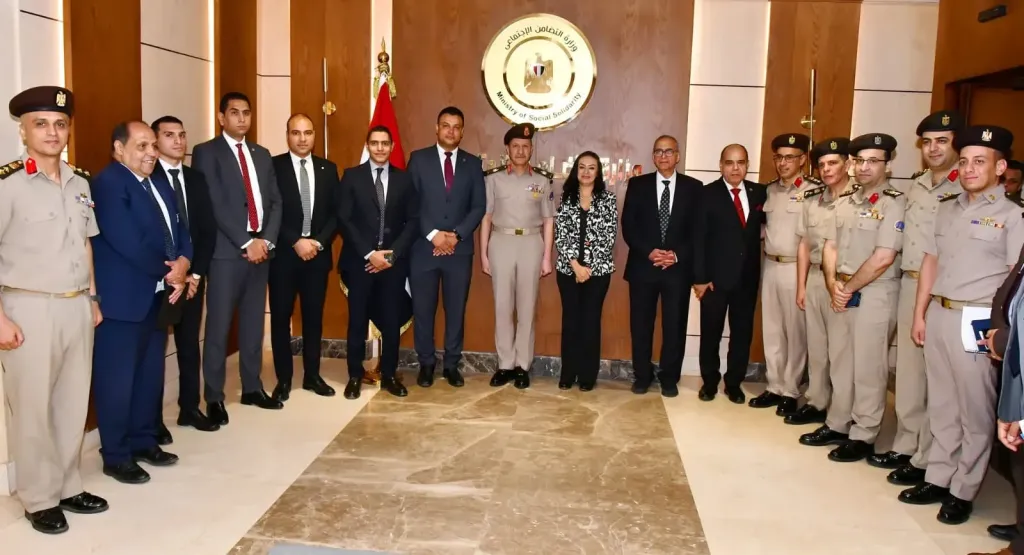 بالتعاون مع إدارة الإشارة للقوات المسلحة.. التضامن الإجتماعى تفتتح مركز سيطرة الشبكة الوطنية للطوارئ والسلامة العامة