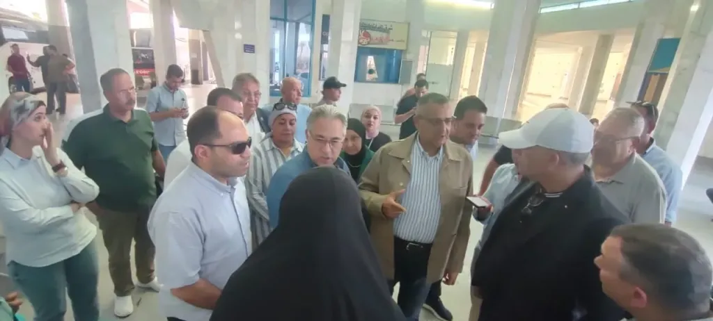 محلية النواب تتفقد موقفي ”الرويسات” و”الأقاليم” بشرم الشيخ وتثني على تجربة الأتوبيسات الكهربائية