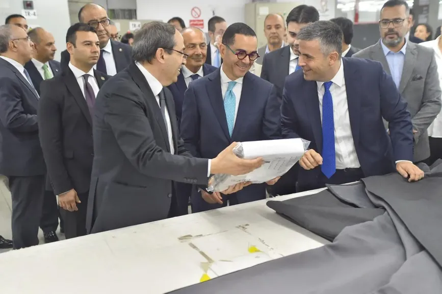 وزير الاستثمار يضع حجر الأساس لتوسعات جديدة بشركة KCG للمنسوجات بالعاشر من رمضان