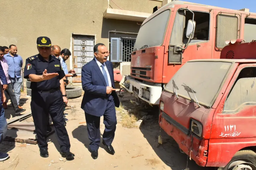 محافظ أسيوط يتفقد وحدة الإطفاء ببني غالب ويوجه بفحص وصيانة المعدات