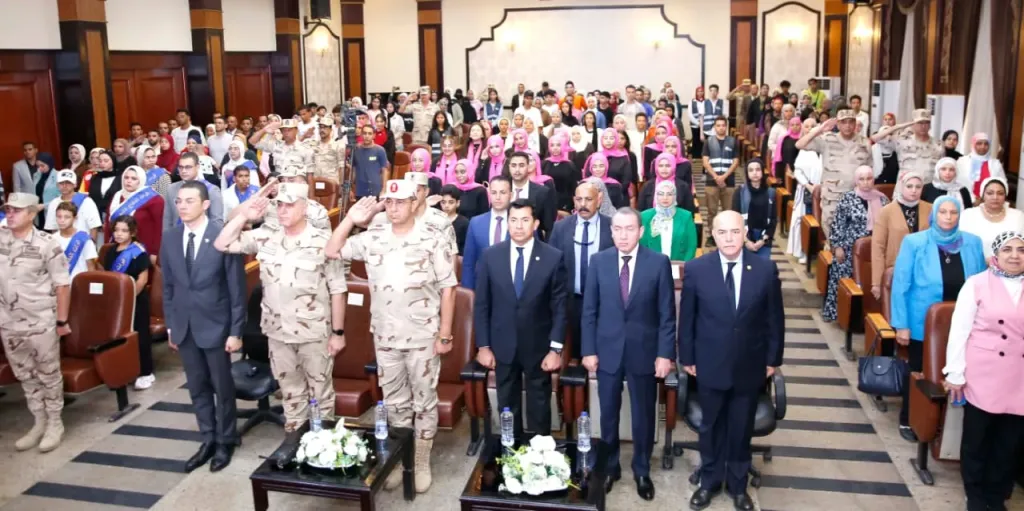 قيادة قوات الدفاع الشعبى والعسكرى تنظم ندوة تثقيفية بالتعاون مع وزارة الشباب والرياضة..صور