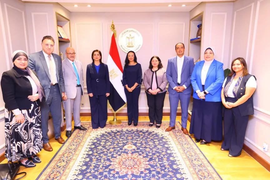 وزيرة التضامن الاجتماعي تستقبل المدير الإقليمي لمنظمة الصحة العالمية لشرق المتوسط.. وتبحثان التعاون في مكافحة الإدمان