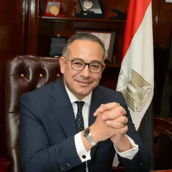 نائب وزير الإسكان السابق يتقدم بأوراق ترشحه لانتخابات مجلس الشيوخ عن حزب العدل