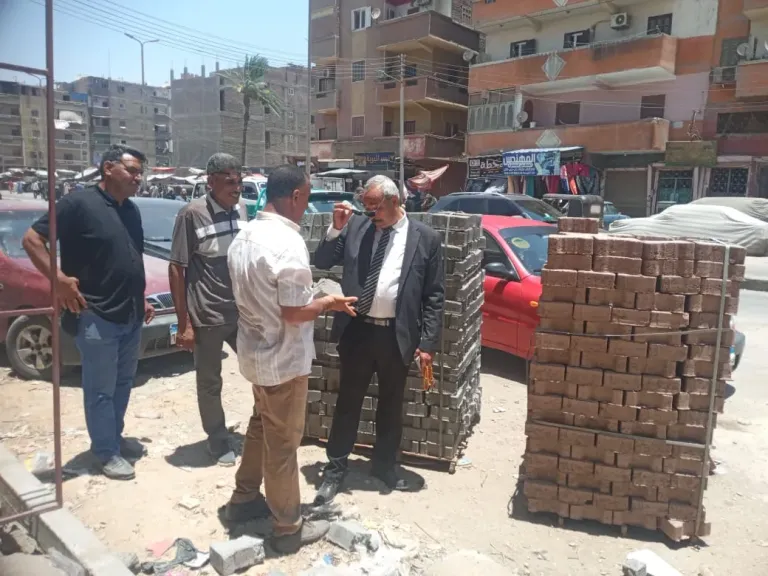 محافظ أسيوط: استمرار أعمال تركيب بلاط الإنترلوك في مدينة أبوتيج