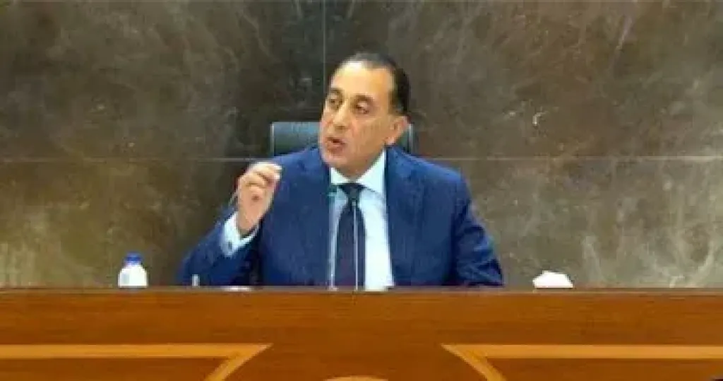 مدبولى يرد على شائعات حرق الحكومة لسنترال رمسيس لبيعه: لا تعليق وغير منطقى