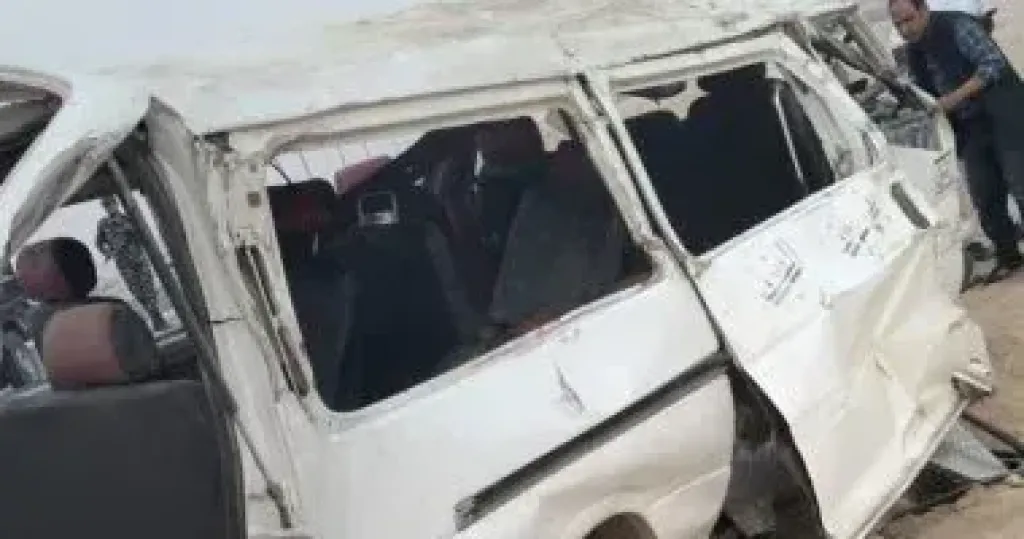إصابة 6 اشخاص فى حادث انقلاب ميكروباص بالتجمع