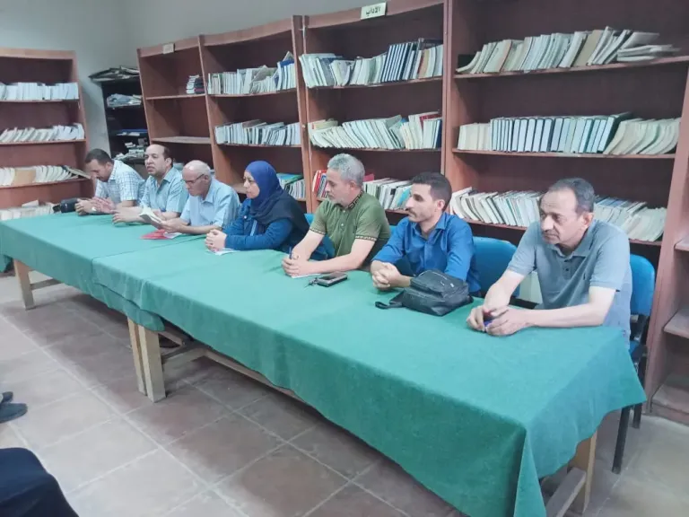 تم عمل ندوه بمكتب العمل ديروط بعنوان قانون العمل الجديد
