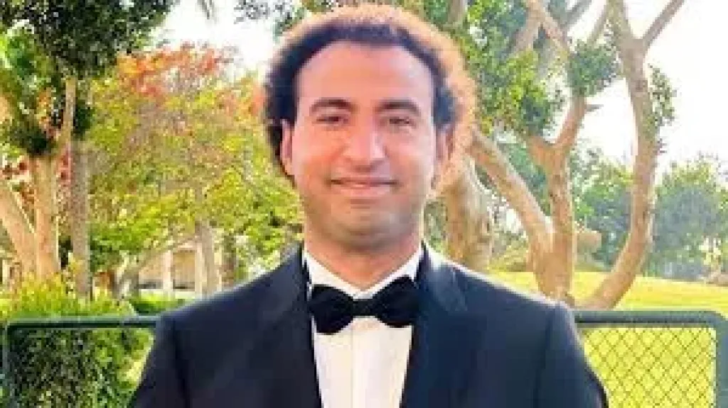 غموض حول مصير فيلم ”الساحل الشرير” لعلي ربيع بعد وفاة المخرج سامح عبد العزيز